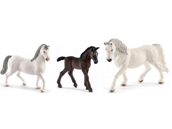 Figurines de chevaux lipizzan (etalon, poulain, jument)